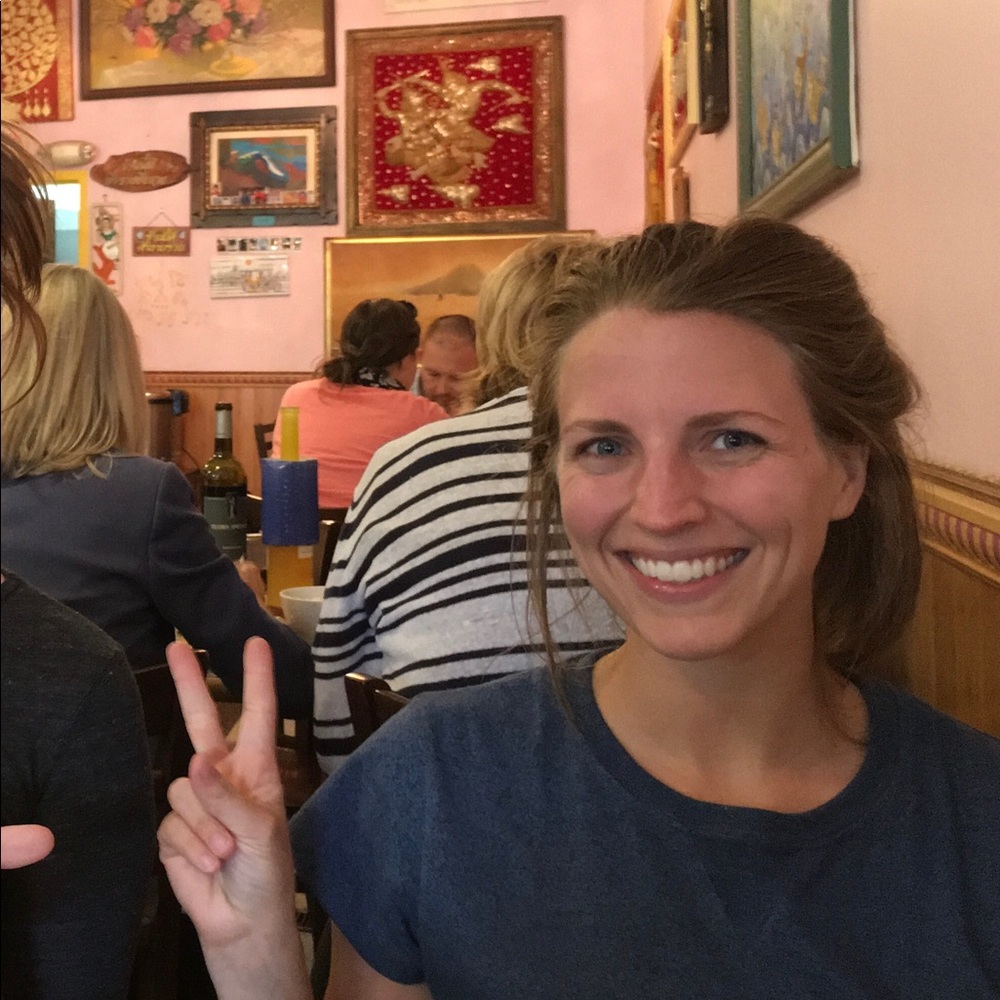 Meet your Posher, Laura